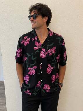 Obey Worldwide Men's Floral Short Sleeve Button-Down Shirt Black